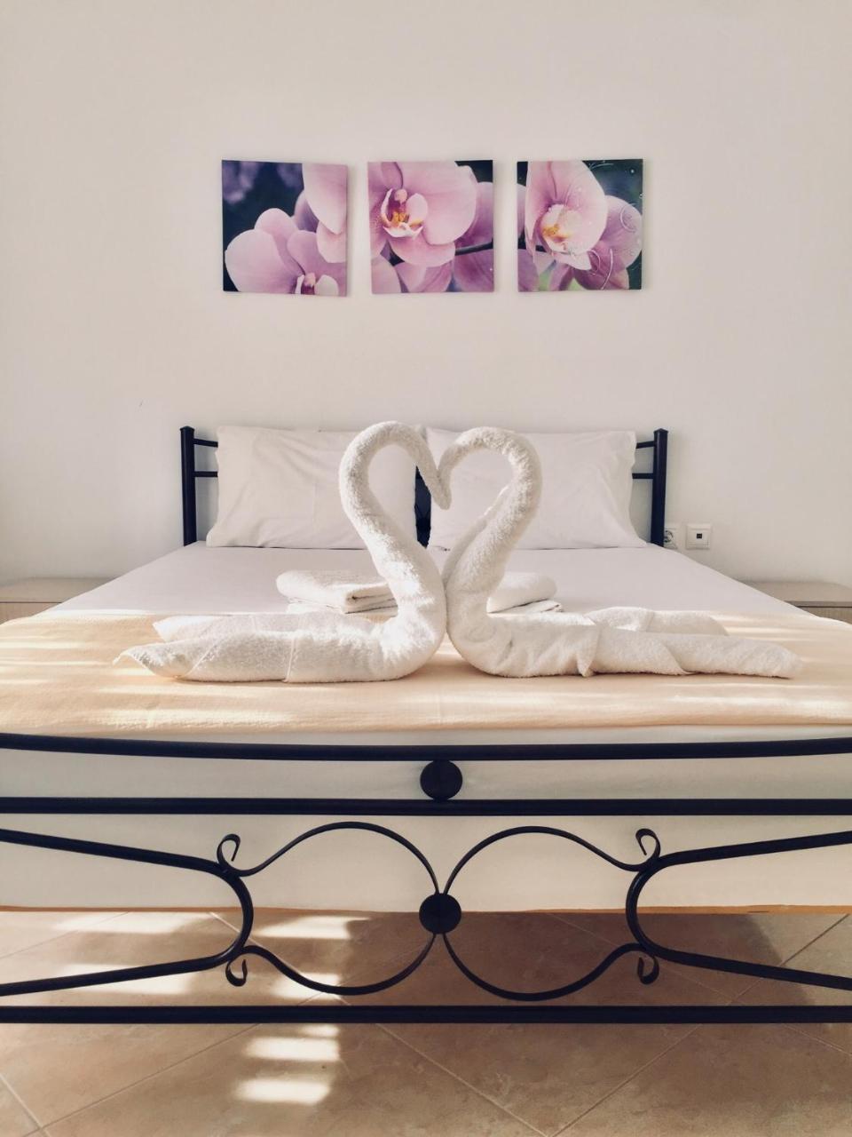 Hotel Kosteli Himare